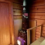 Villa Arctic Luxury Log House With The River View *