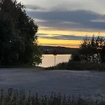 Villa Arctic Luxury Log House With The River View