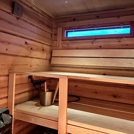 Arctic Luxury Log House With The River View * Rovaniemi