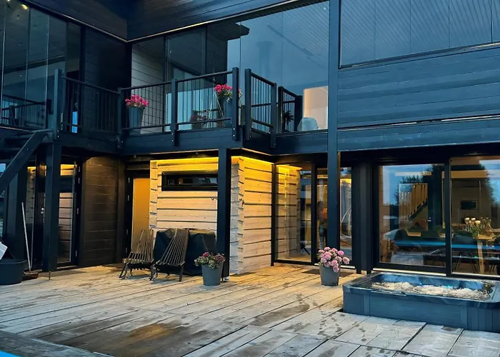 فيلة Arctic Luxury Log House With The River View *