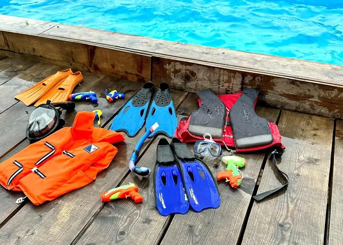 Arctic Luxury Log House With The River View Rovaniemi