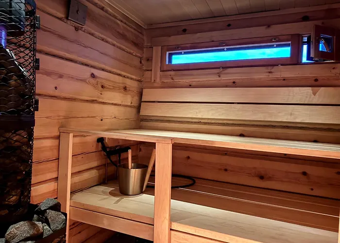 Arctic Luxury Log House With The River View * Rovaniemi